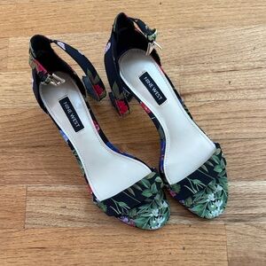 Nine West Black Floral Heels